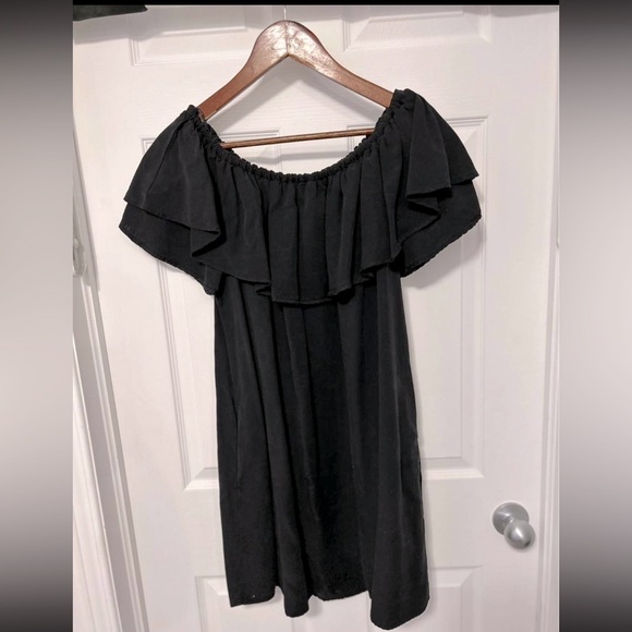 Off the shoulder black summer dress from Zara - Picture 1 of 3